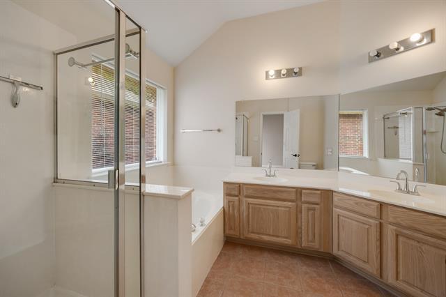 Building Photo - 1408 Heather Brook Dr