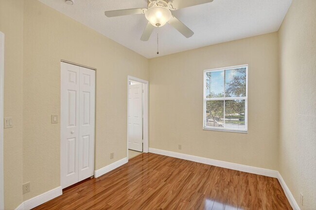 Building Photo - 2947 Hope Valley St