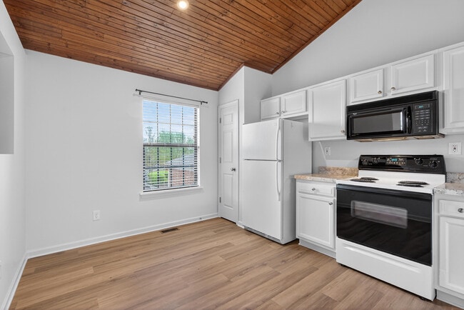 Building Photo - 2563 Crusaders Way