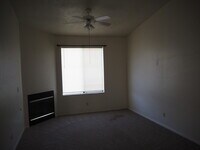 Building Photo - 4256 Sabana Loop SE