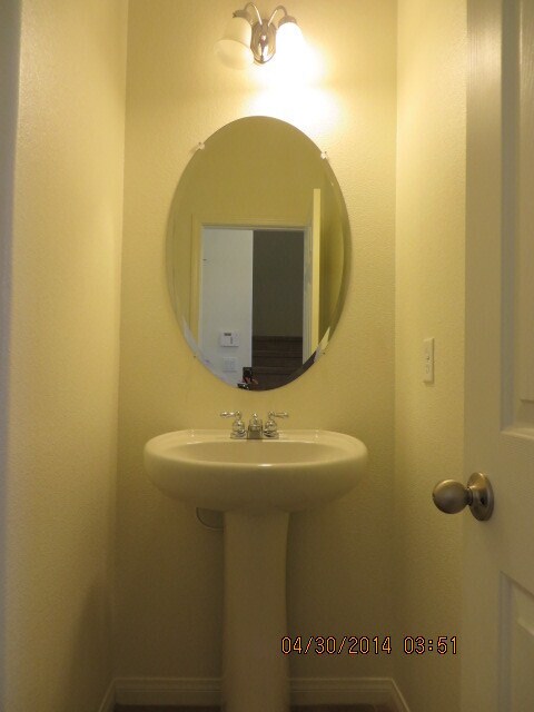 Building Photo - 3 Bedroom, 2.5 Bath Two Story Home Located...