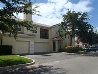 Building Photo - 124 SW Peacock Blvd