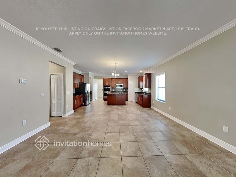 Building Photo - 7526 39th Ave E