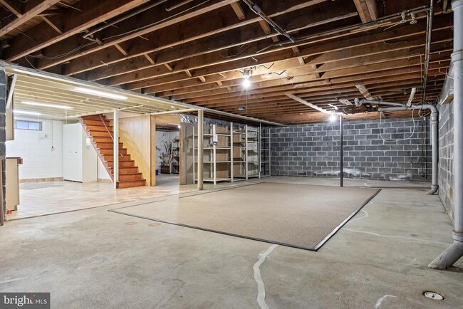 Building Photo - 55 E Evesham Rd