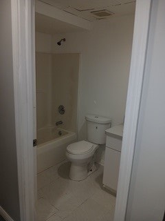 Building Photo - 140 Middle Ave