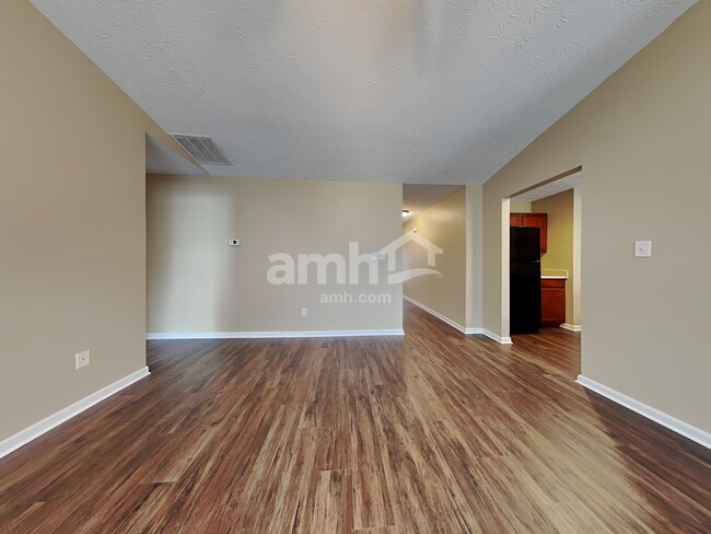 Building Photo - 1015 Meadowsweet Dr