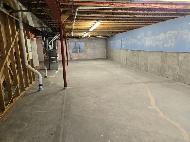 Building Photo - Highly Desirable Anthem Ranch 55+ Community.