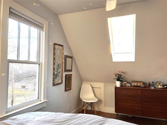 Building Photo - 644 Brownwood Ave SE