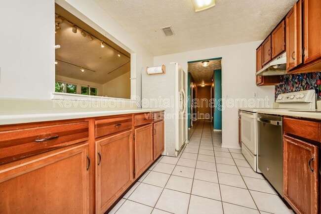 Building Photo - 2235 Mill Wood Ct NW
