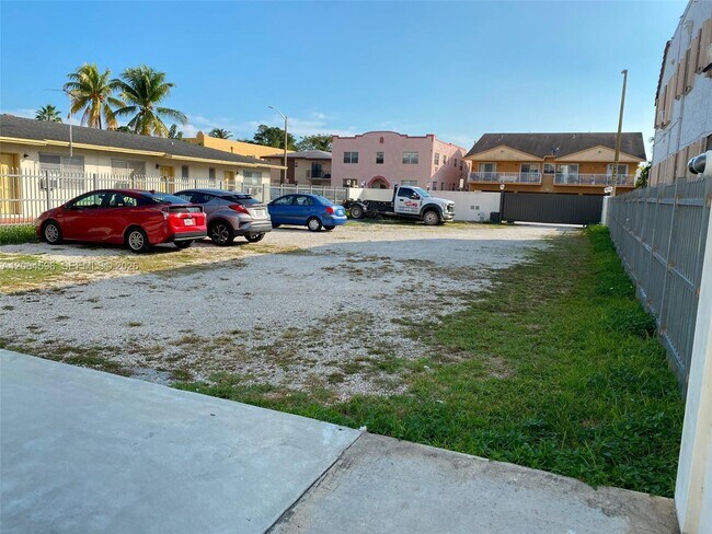 Building Photo - 2268 SW 8th St