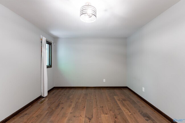 Building Photo - 206 Newcomb Rd