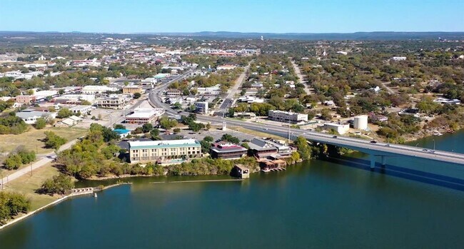 Building Photo - 412 Copperleaf Cv