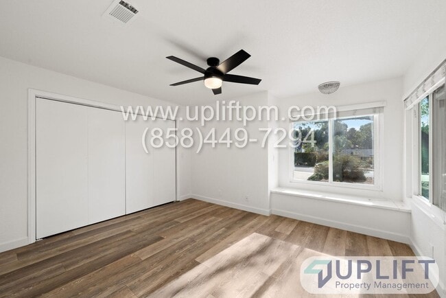 Building Photo - Country Estates - 4 bedroom 3 bathroom ove...