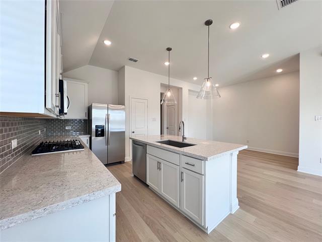 Building Photo - 1805 Willowhurst Ln