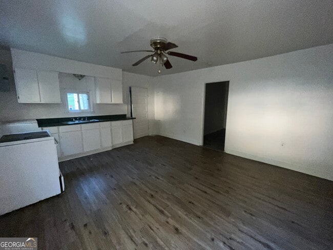 Building Photo - 351 Bethany Church Rd