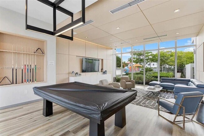 Building Photo - 6611 NW 102nd Path