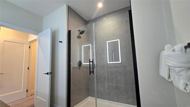 Building Photo - 17340 Blessing Dr