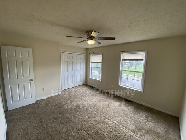 Building Photo - 9740 W Midland Way