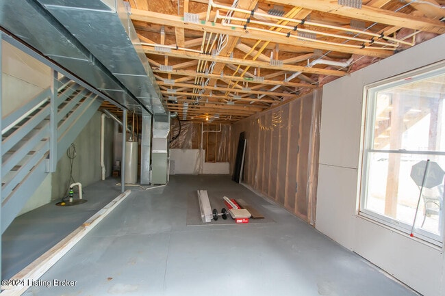 Building Photo - 6702 Shallow Rock Dr