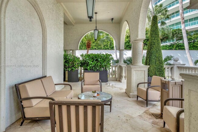 Building Photo - 19925 NE 39th Pl