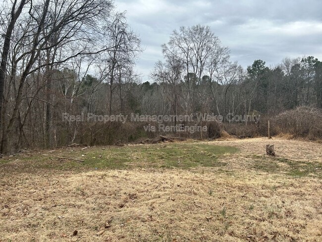 Building Photo - 606 Infinity Rd