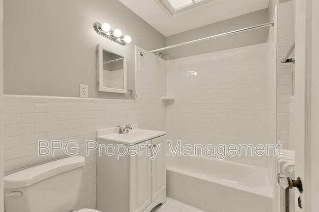 Building Photo - 1710 37th St NW