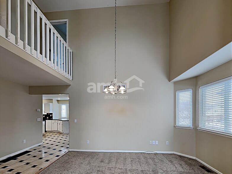 Building Photo - 4259 S Killarney St