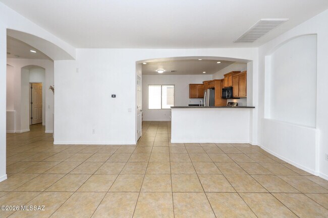 Building Photo - 10401 Yew Pl