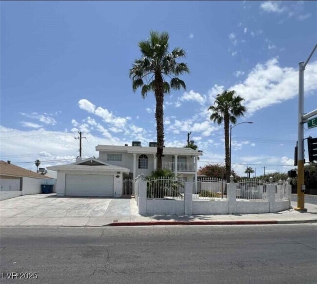 Primary Photo - 2419 E Vegas Valley Dr