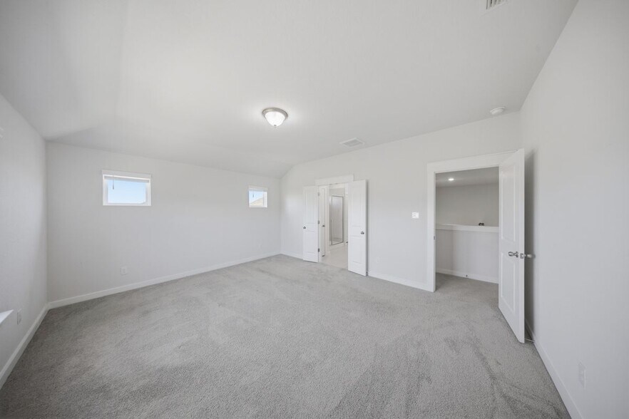 Building Photo - 8007 Chasemont Ct
