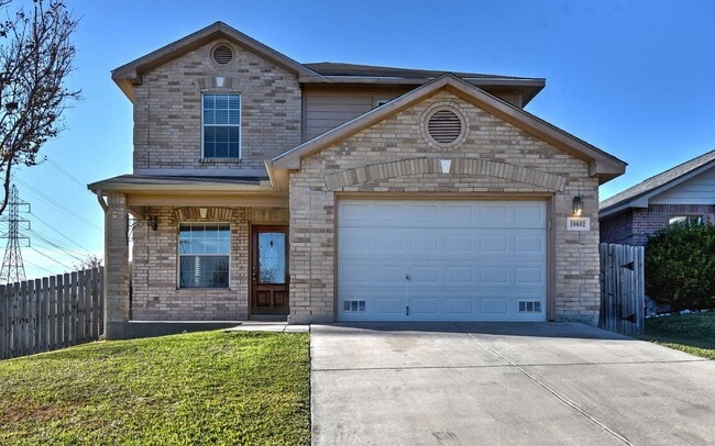 Building Photo - 4 Bedrooms!!!!! 2.5 bath and 2 attached ca...