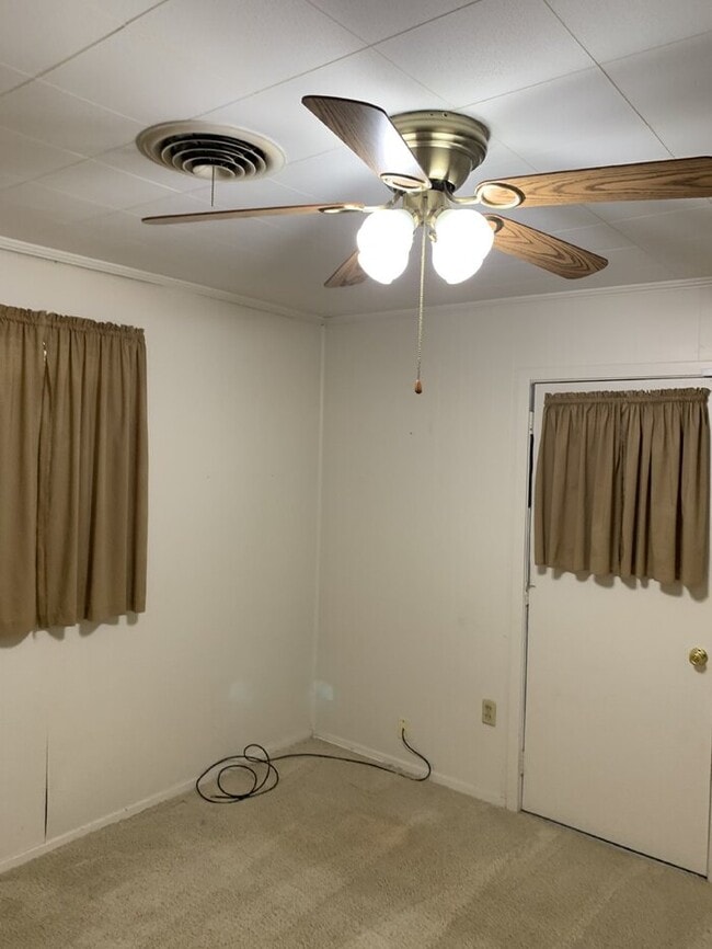 Building Photo - 3804 W 25th Ave