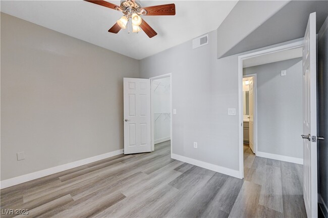 Building Photo - 2615 W Gary Ave