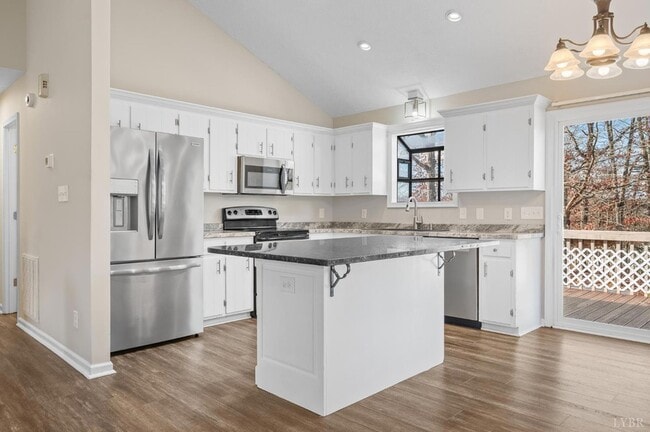 Building Photo - 117 Settlement Dr