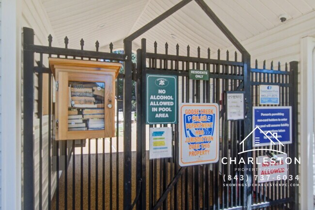 Building Photo - 230 Darcy Ave