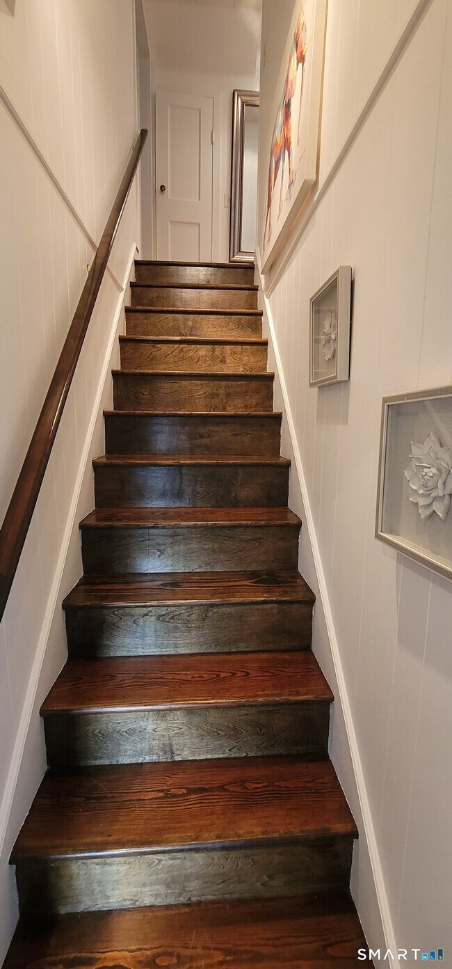 Building Photo - 321 Evers St