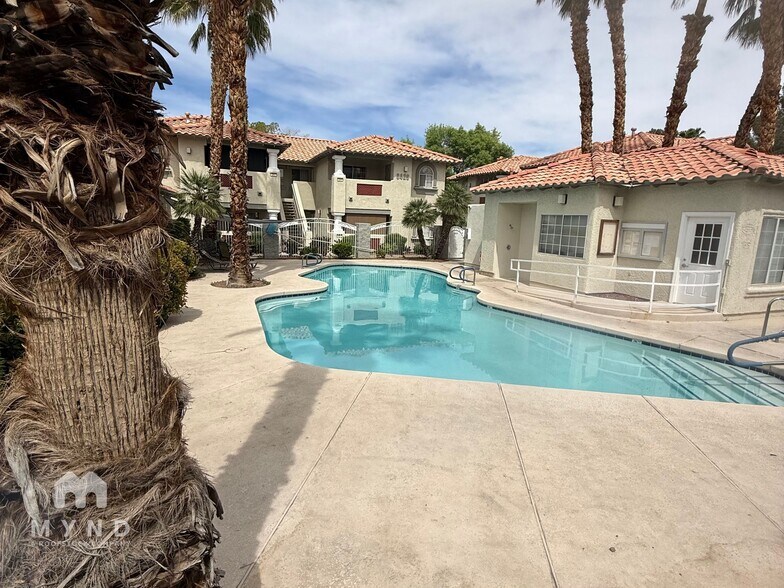 Building Photo - 3440 Winterhaven St