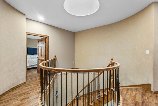 Building Photo - 4613 Croyden Ave NW