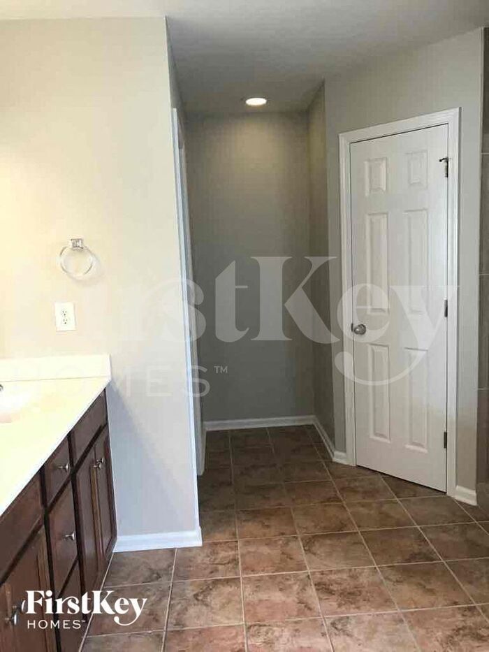 Building Photo - 12204 Palomar Dr