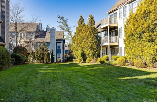 Building Photo - 117 Longfield Ct