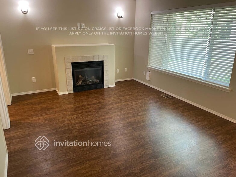 Building Photo - 20517 66th Dr NE