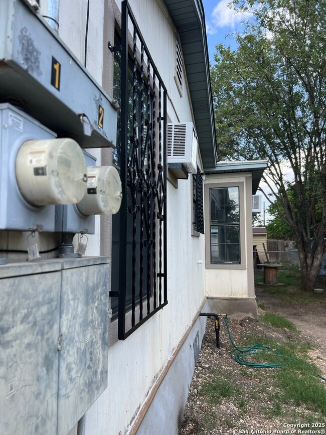 Building Photo - 1218 NW 23rd St