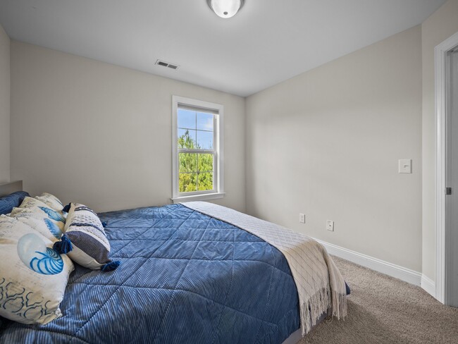 Building Photo - 4039 Hunters Trail