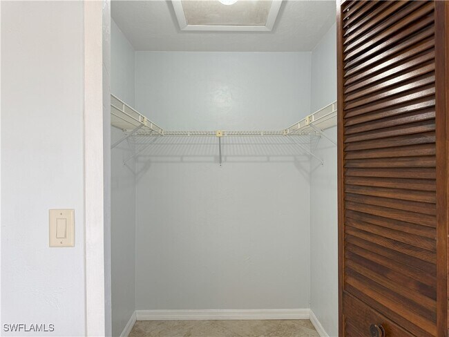 Building Photo - 4029 SW 5th Pl