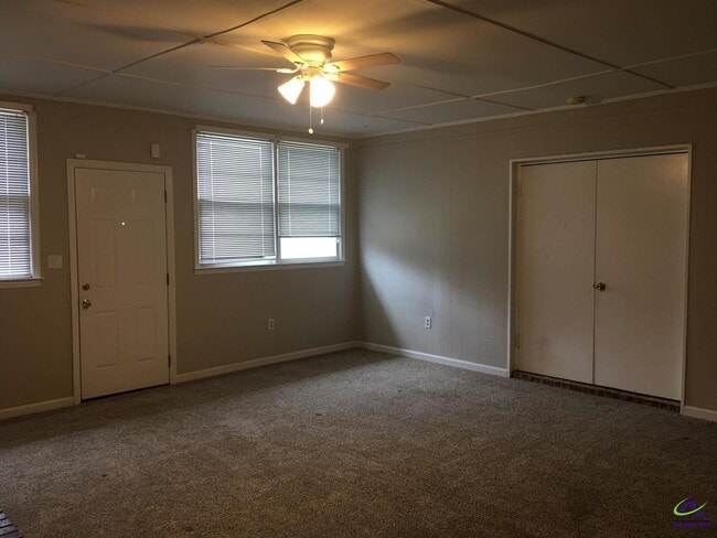 Building Photo - 104 Biltmore Terrace