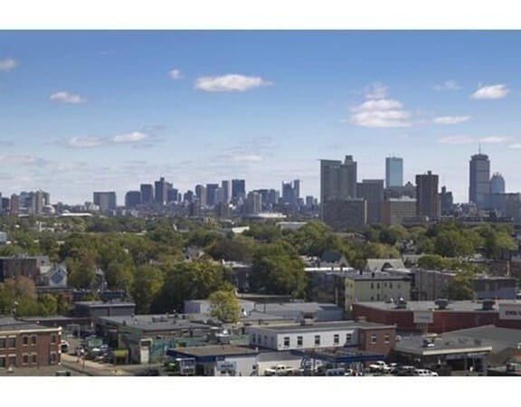 Building Photo - 15 N Beacon St