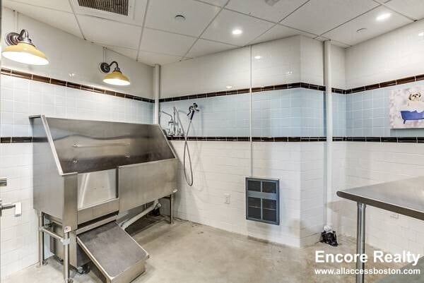 Building Photo - 126 Border St