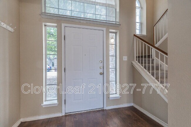 Building Photo - 7121 Lynn Lake Dr