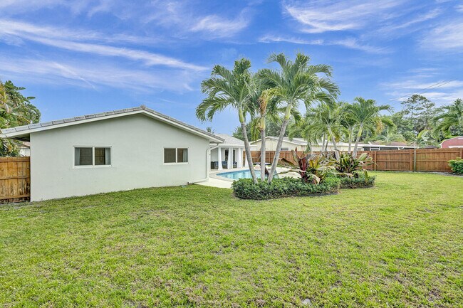 Building Photo - 4775 NW 5th Ave