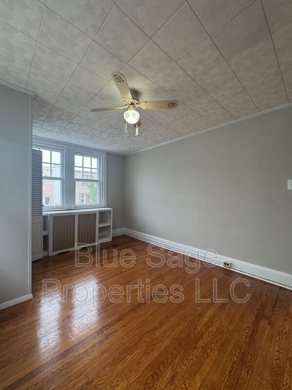 Building Photo - 124 N Pennock Ave